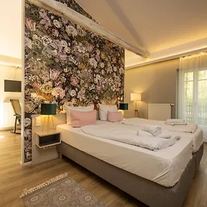 Apartament Little