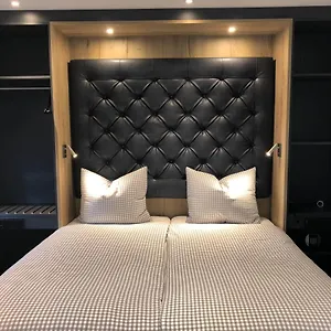 Hotel Deluxe, Monachium